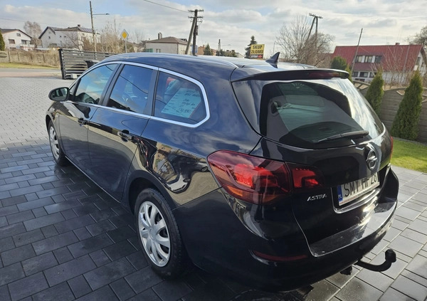 Opel Astra cena 27500 przebieg: 172098, rok produkcji 2011 z Zakroczym małe 211